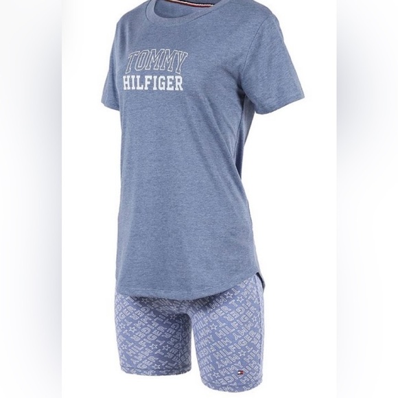 NWT- Tommy Hilfiger Chambray Heather Logo CrewneckTee & Bike Shorts Pajama Set - Picture 2 of 13